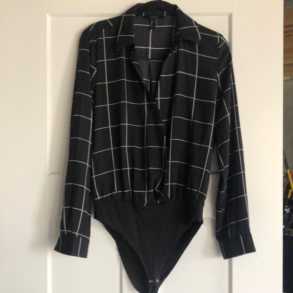 Black/white long sleeve bodysuit